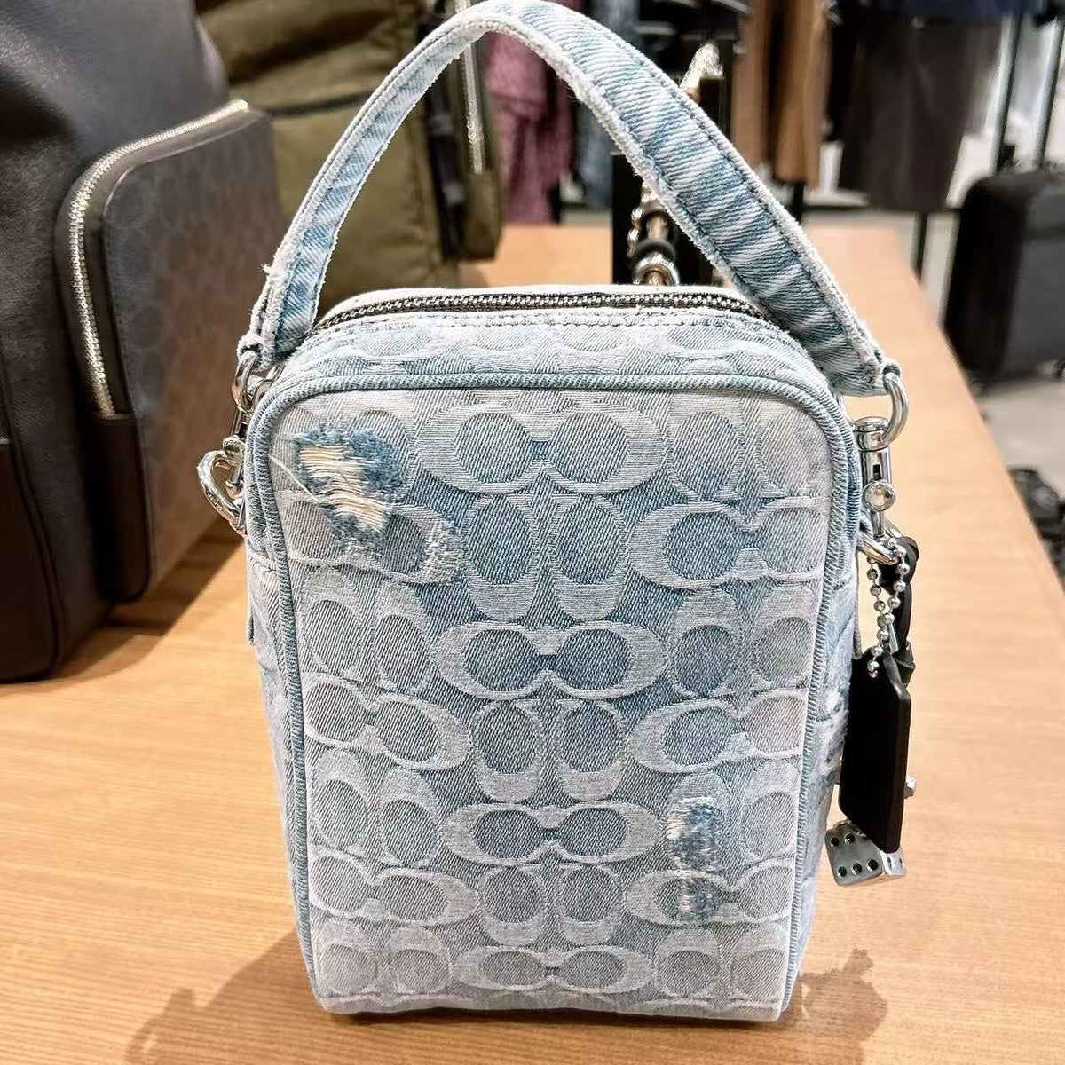 https://img.kwcdn.com/local-goods-image/21f0661f40/4ba7769a-c891-424a-b9be-bc79a9637dfa.jpeg