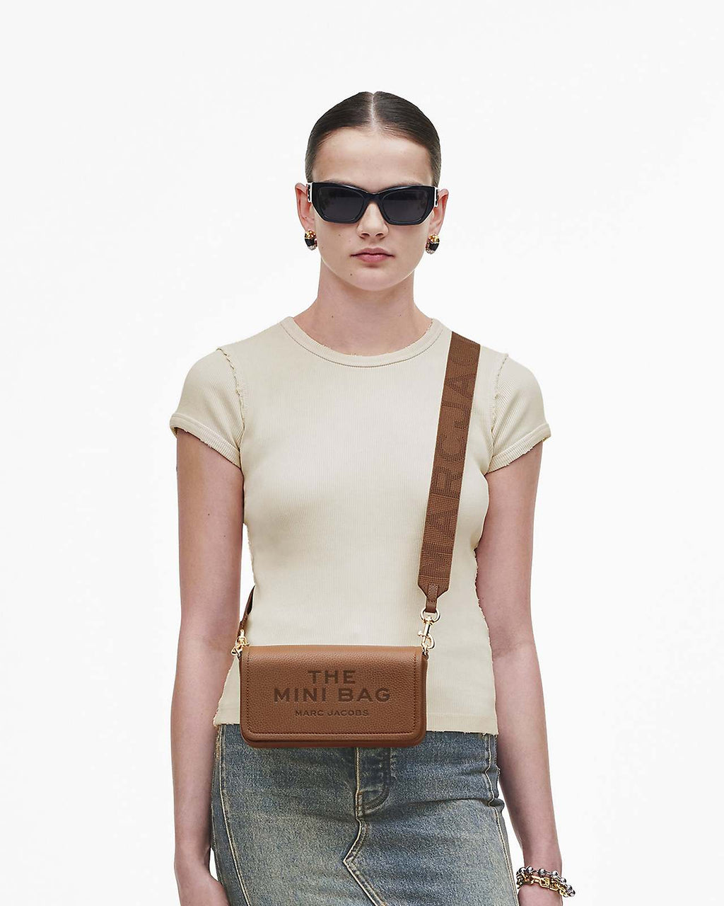https://img.kwcdn.com/local-goods-image/5f342b54/3b2933ba-078f-4273-aa5b-f8c650ab24ed/8710f0502c86858866ca6c5340e4b34b.jpeg