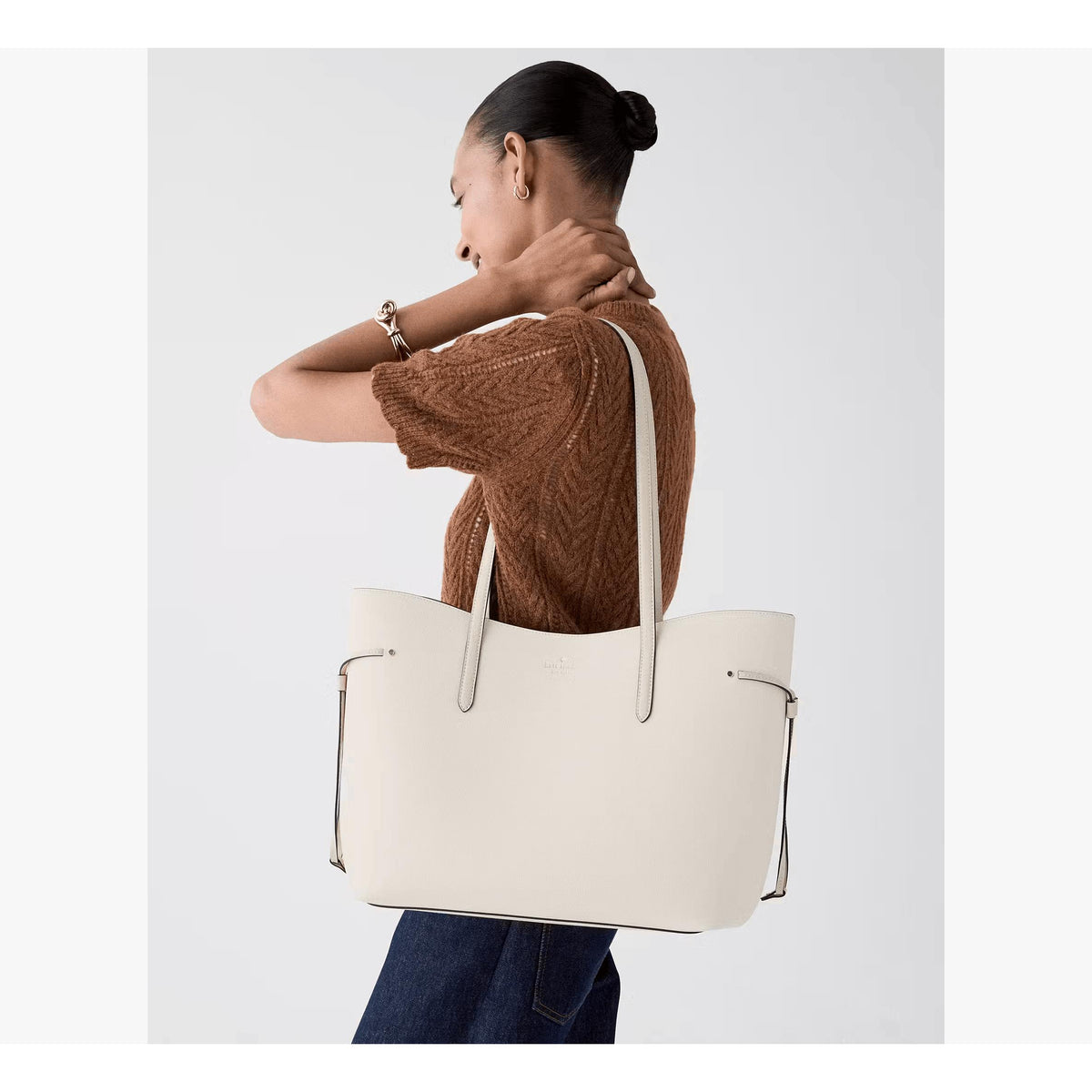 https://img.kwcdn.com/local-goods-image/21152340a32/c067c1b4-8d00-4882-b681-6ded2f2237a6_2368x2368.png.format.jpg